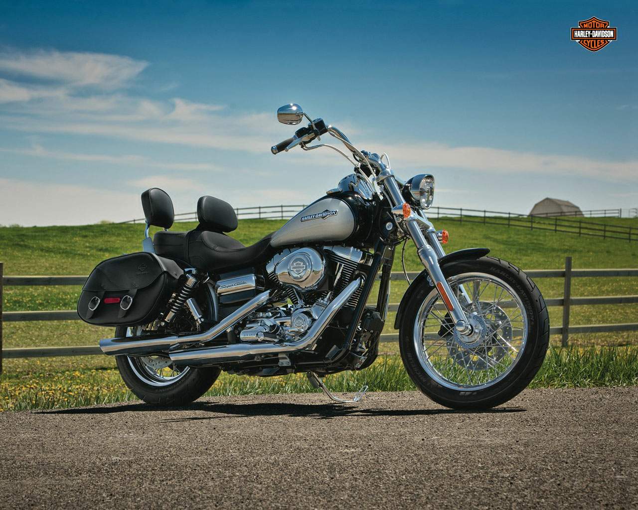 Harley dyna deals super glide 2011